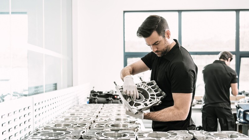 46964_16_9-schaeffler-division-automotive-oem_rwd_800